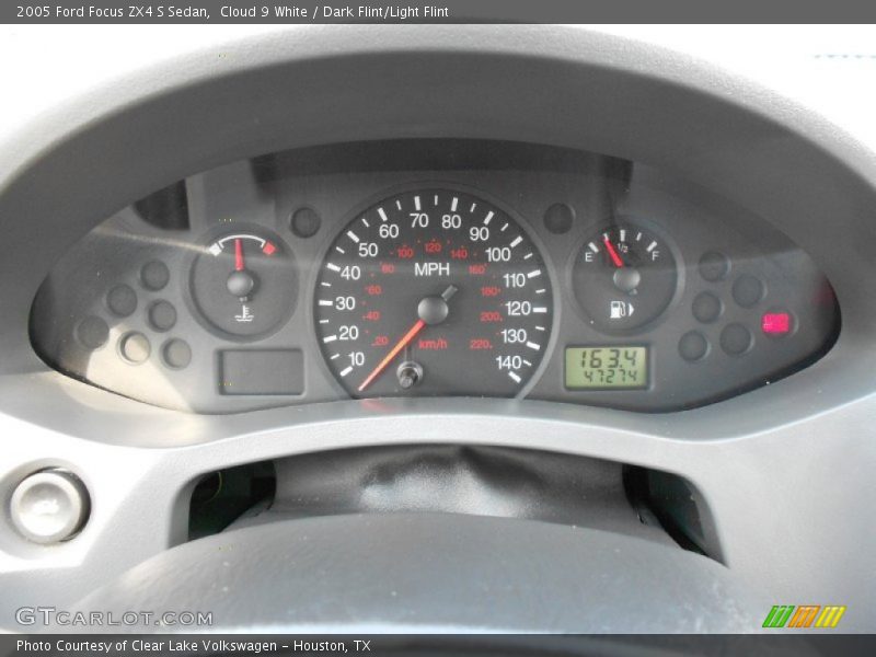 Cloud 9 White / Dark Flint/Light Flint 2005 Ford Focus ZX4 S Sedan