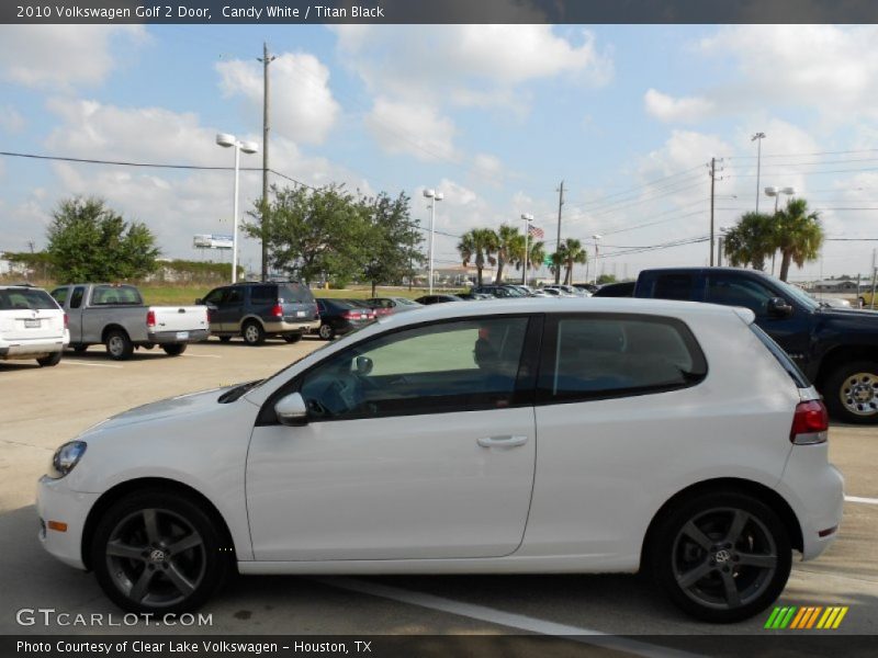 Candy White / Titan Black 2010 Volkswagen Golf 2 Door