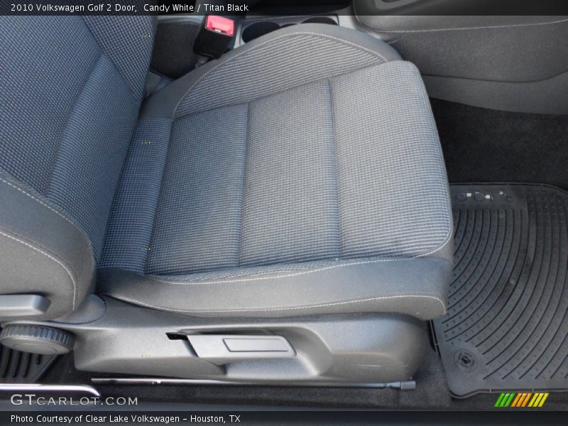 Candy White / Titan Black 2010 Volkswagen Golf 2 Door