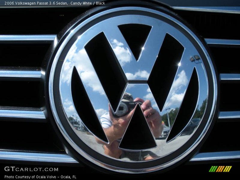 Candy White / Black 2006 Volkswagen Passat 3.6 Sedan