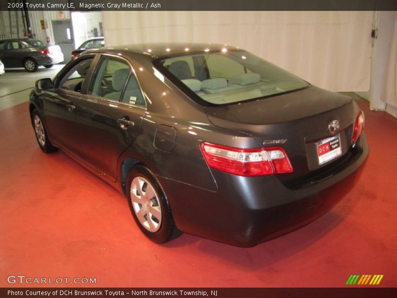 Magnetic Gray Metallic / Ash 2009 Toyota Camry LE