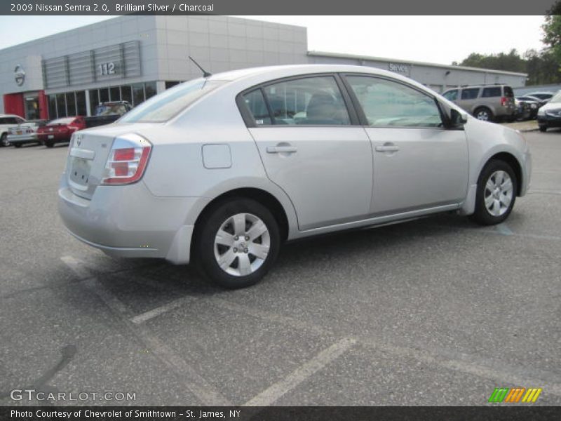 Brilliant Silver / Charcoal 2009 Nissan Sentra 2.0
