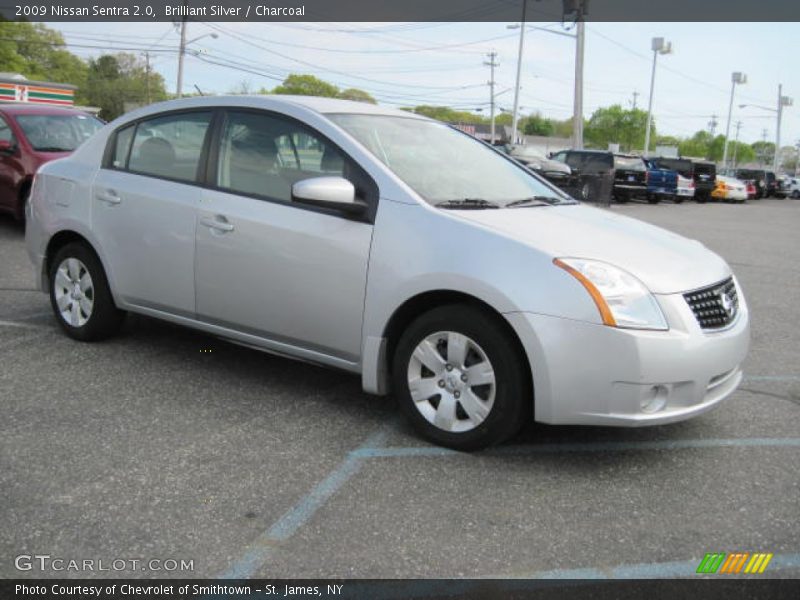 Brilliant Silver / Charcoal 2009 Nissan Sentra 2.0