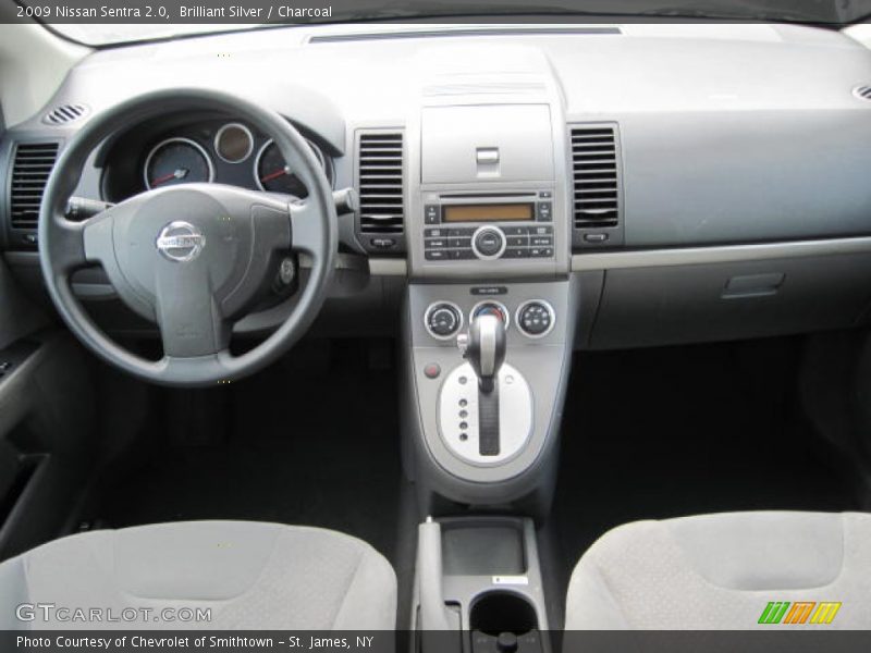 Brilliant Silver / Charcoal 2009 Nissan Sentra 2.0