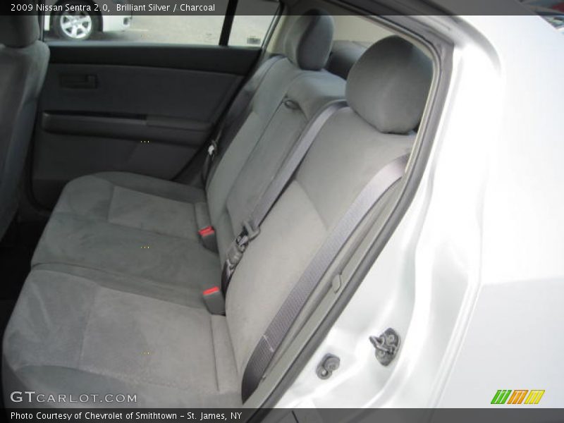 Brilliant Silver / Charcoal 2009 Nissan Sentra 2.0
