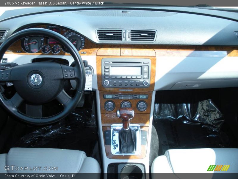 Candy White / Black 2006 Volkswagen Passat 3.6 Sedan