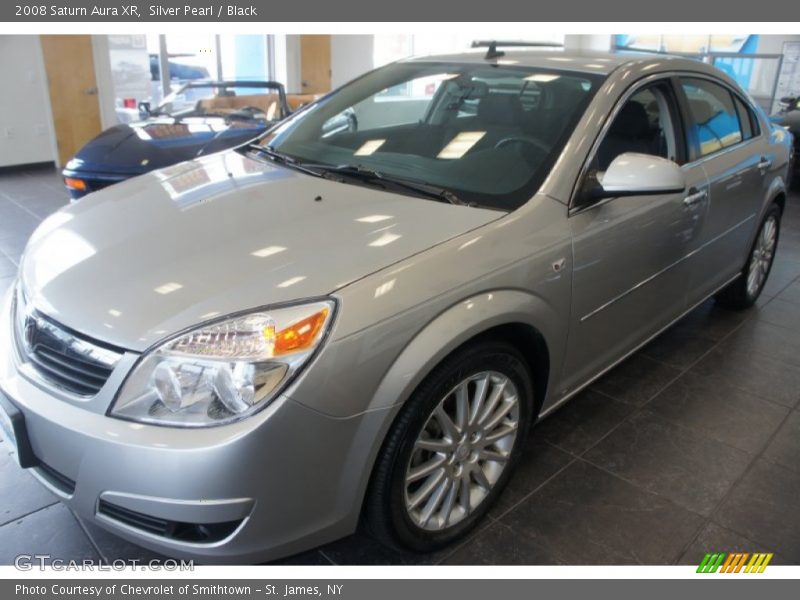 Silver Pearl / Black 2008 Saturn Aura XR