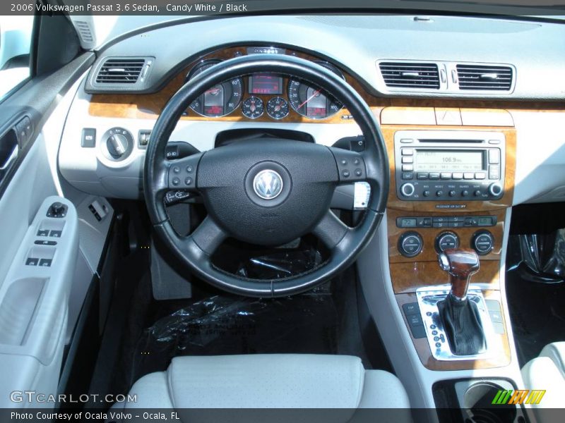 Candy White / Black 2006 Volkswagen Passat 3.6 Sedan