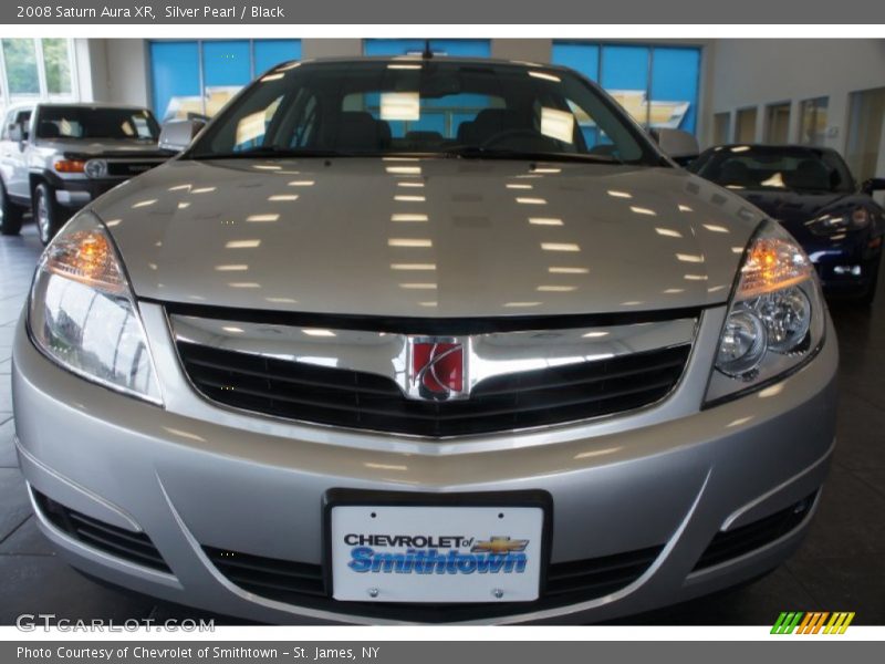 Silver Pearl / Black 2008 Saturn Aura XR