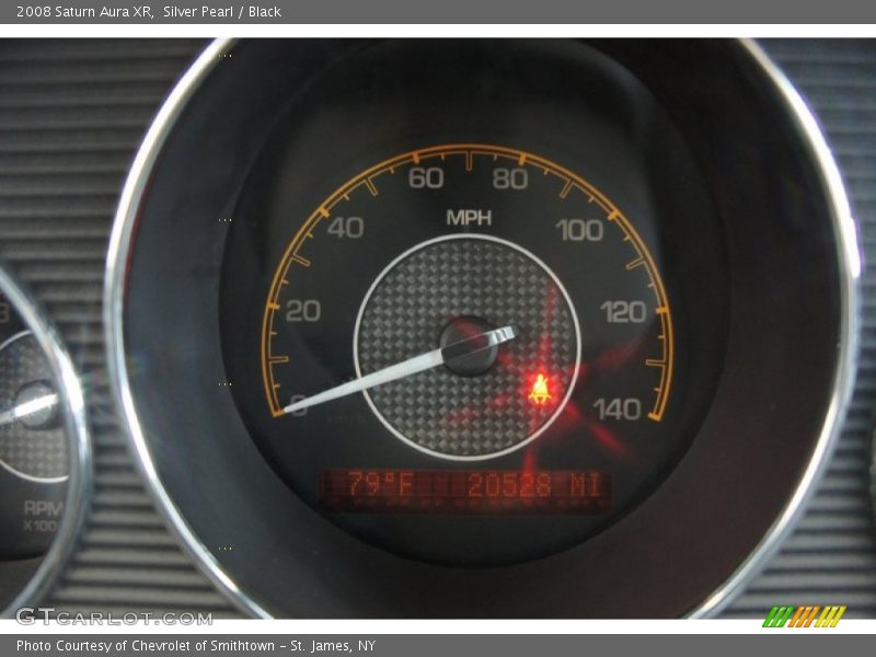 Silver Pearl / Black 2008 Saturn Aura XR