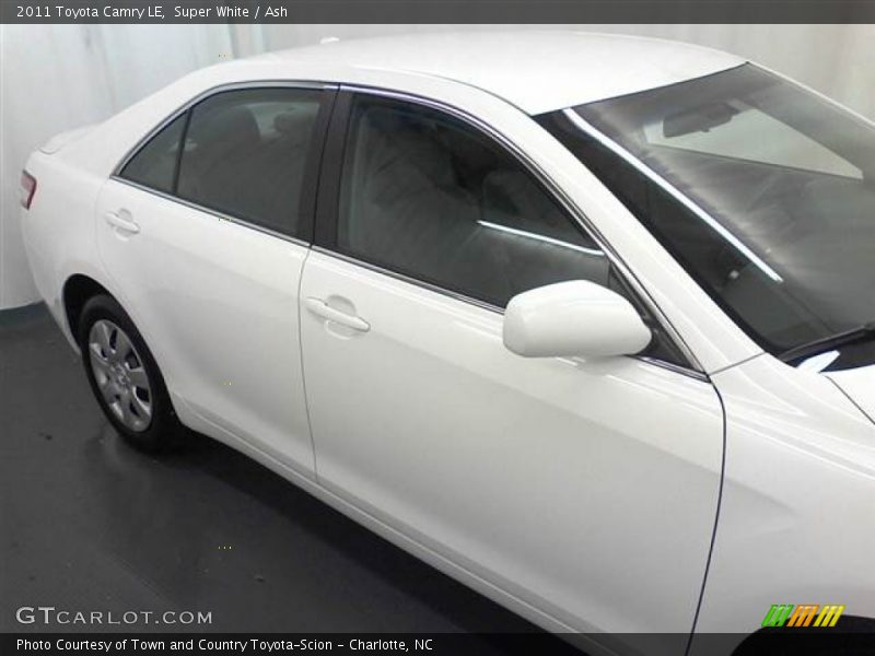 Super White / Ash 2011 Toyota Camry LE