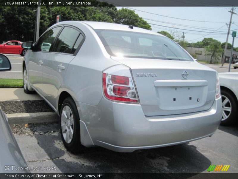Brilliant Silver / Charcoal 2009 Nissan Sentra 2.0