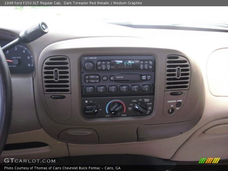 Dark Toreador Red Metallic / Medium Graphite 1998 Ford F150 XLT Regular Cab