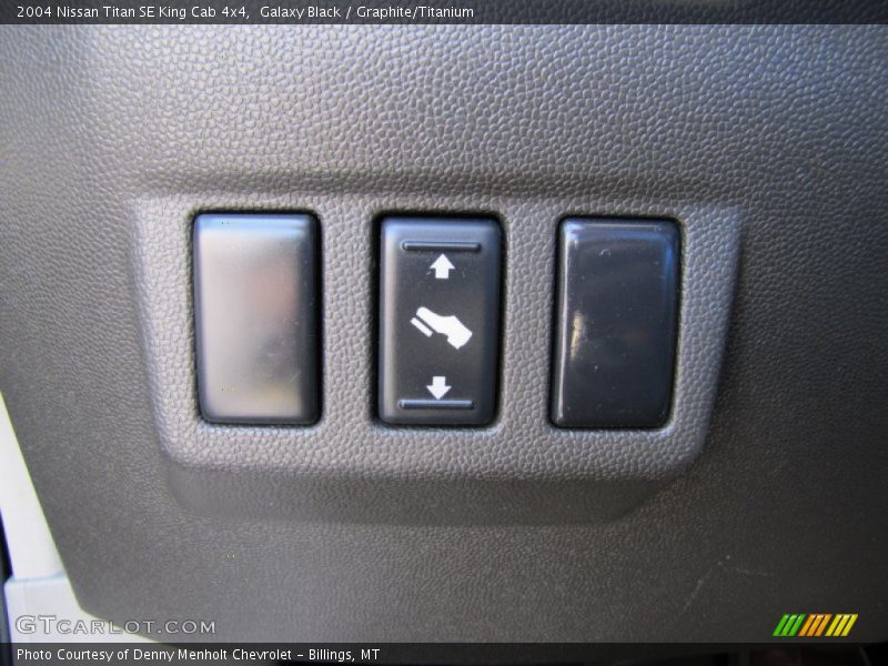 Galaxy Black / Graphite/Titanium 2004 Nissan Titan SE King Cab 4x4
