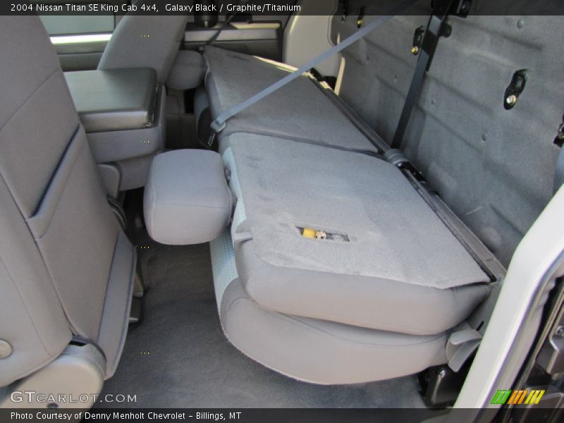 Galaxy Black / Graphite/Titanium 2004 Nissan Titan SE King Cab 4x4