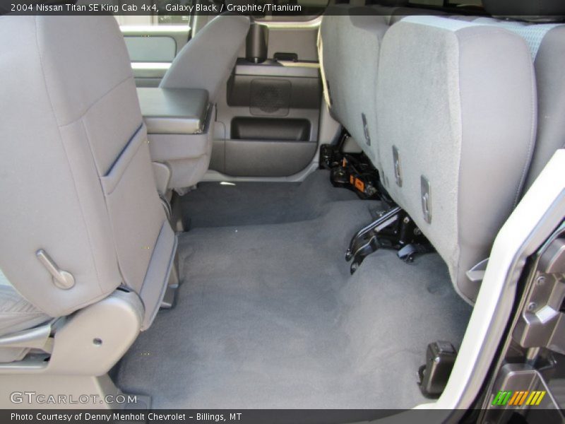 Galaxy Black / Graphite/Titanium 2004 Nissan Titan SE King Cab 4x4