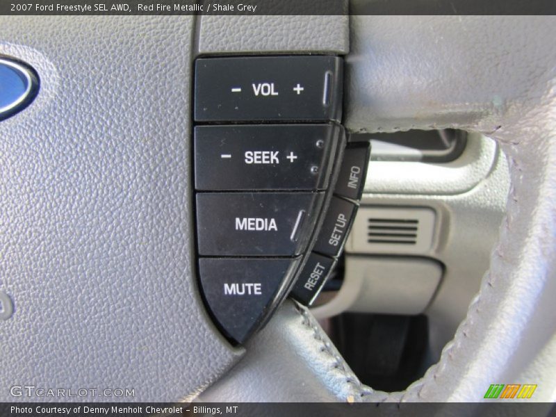 Controls of 2007 Freestyle SEL AWD