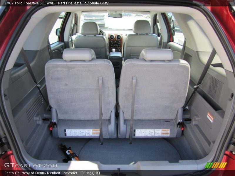  2007 Freestyle SEL AWD Trunk