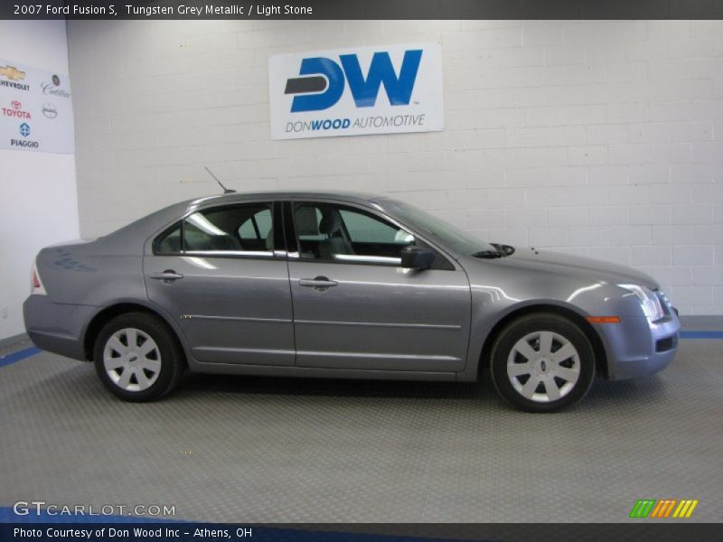 Tungsten Grey Metallic / Light Stone 2007 Ford Fusion S