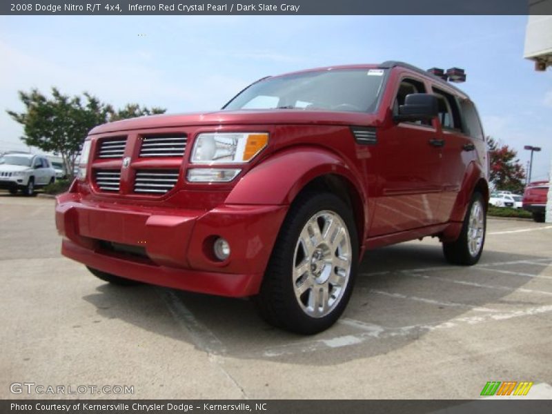 Front 3/4 View of 2008 Nitro R/T 4x4