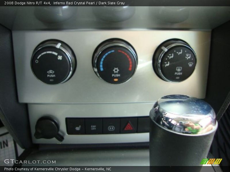 Controls of 2008 Nitro R/T 4x4