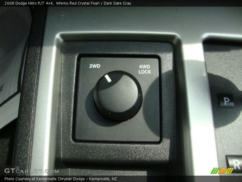 Controls of 2008 Nitro R/T 4x4