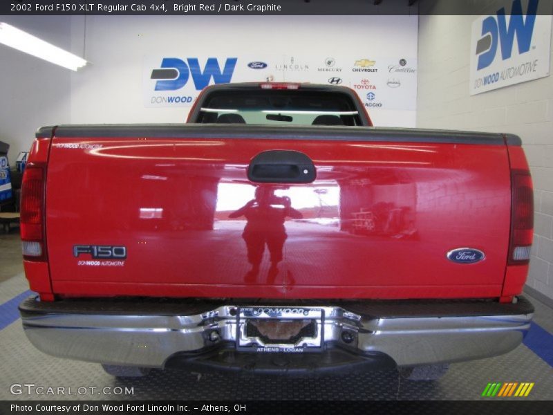 Bright Red / Dark Graphite 2002 Ford F150 XLT Regular Cab 4x4
