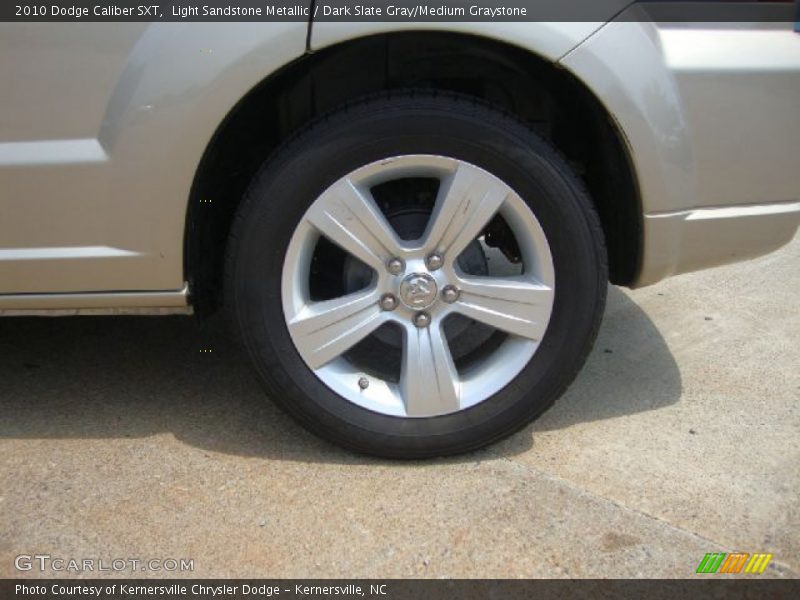 Light Sandstone Metallic / Dark Slate Gray/Medium Graystone 2010 Dodge Caliber SXT