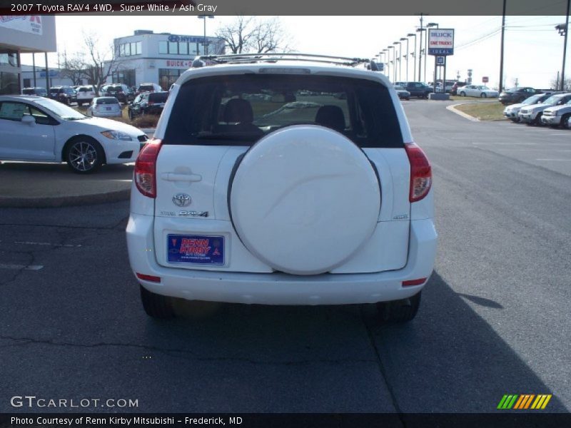 Super White / Ash Gray 2007 Toyota RAV4 4WD