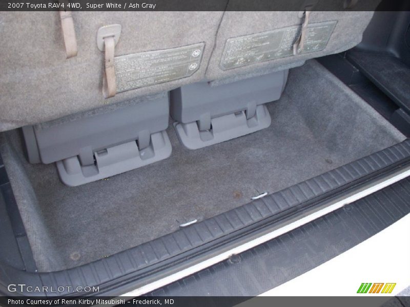 Super White / Ash Gray 2007 Toyota RAV4 4WD