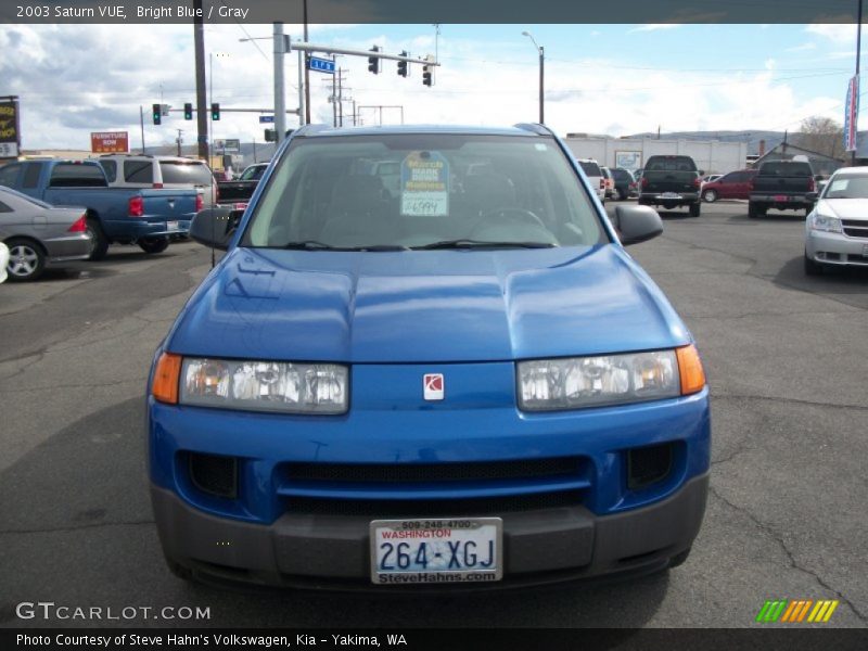 Bright Blue / Gray 2003 Saturn VUE