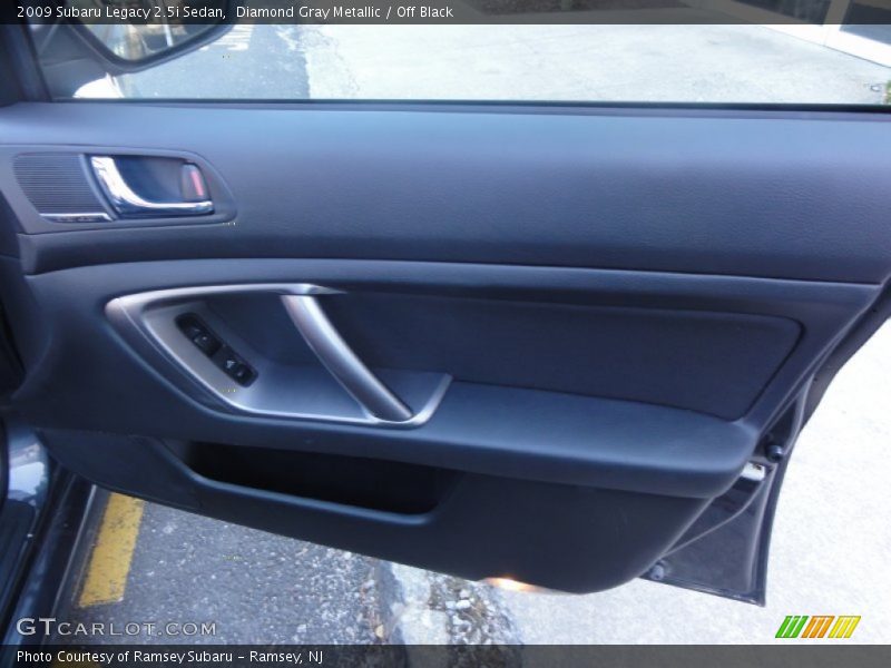 Diamond Gray Metallic / Off Black 2009 Subaru Legacy 2.5i Sedan