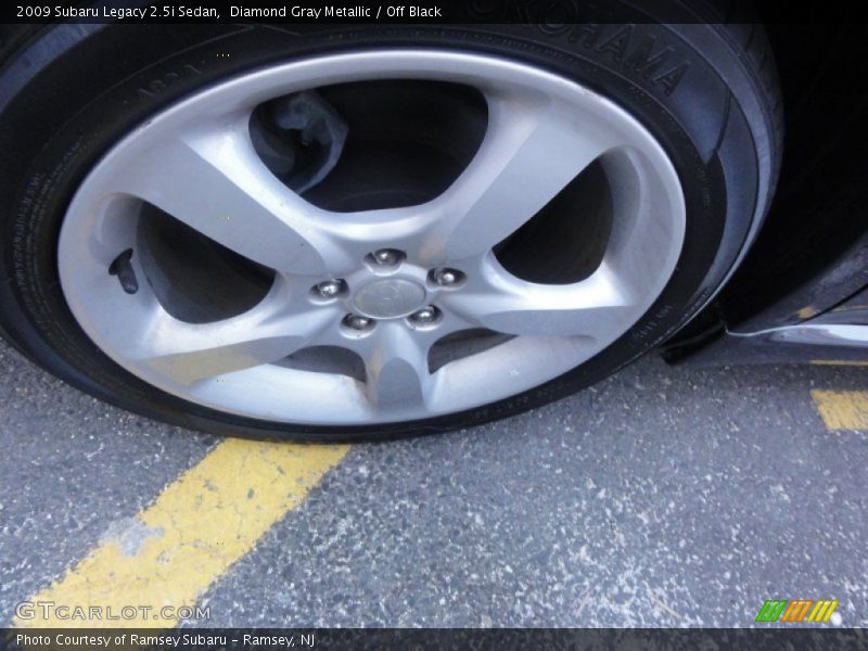 Diamond Gray Metallic / Off Black 2009 Subaru Legacy 2.5i Sedan