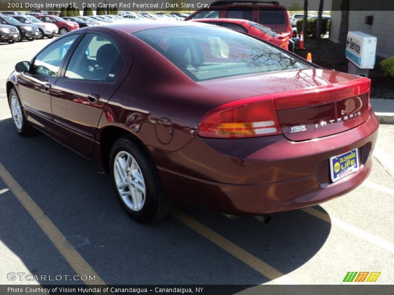 Dark Garnet Red Pearlcoat / Dark Slate Gray 2001 Dodge Intrepid SE