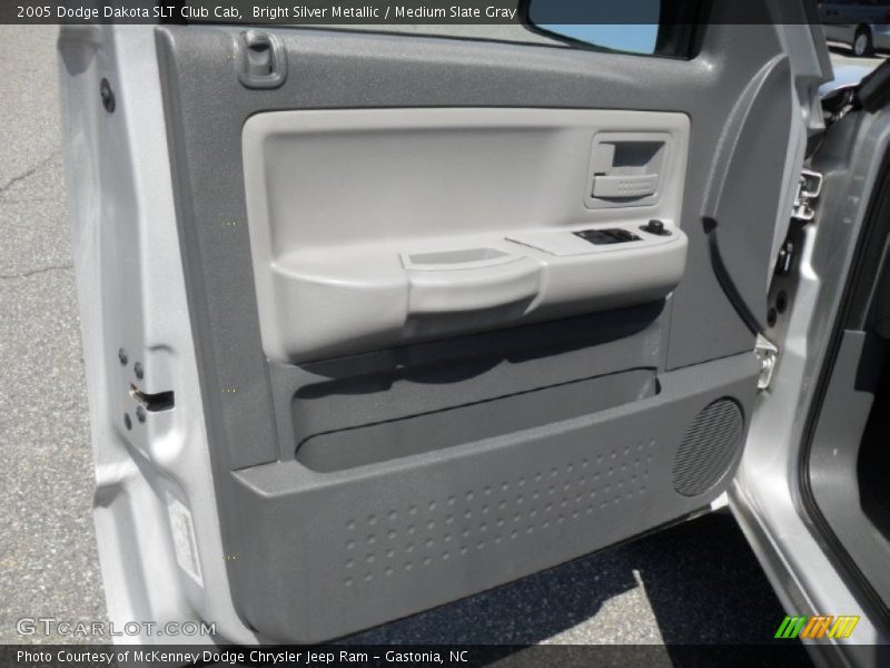 Bright Silver Metallic / Medium Slate Gray 2005 Dodge Dakota SLT Club Cab