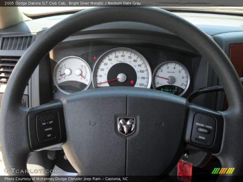 Bright Silver Metallic / Medium Slate Gray 2005 Dodge Dakota SLT Club Cab