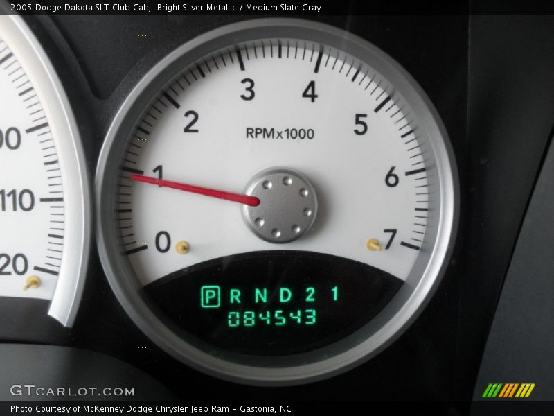 Bright Silver Metallic / Medium Slate Gray 2005 Dodge Dakota SLT Club Cab