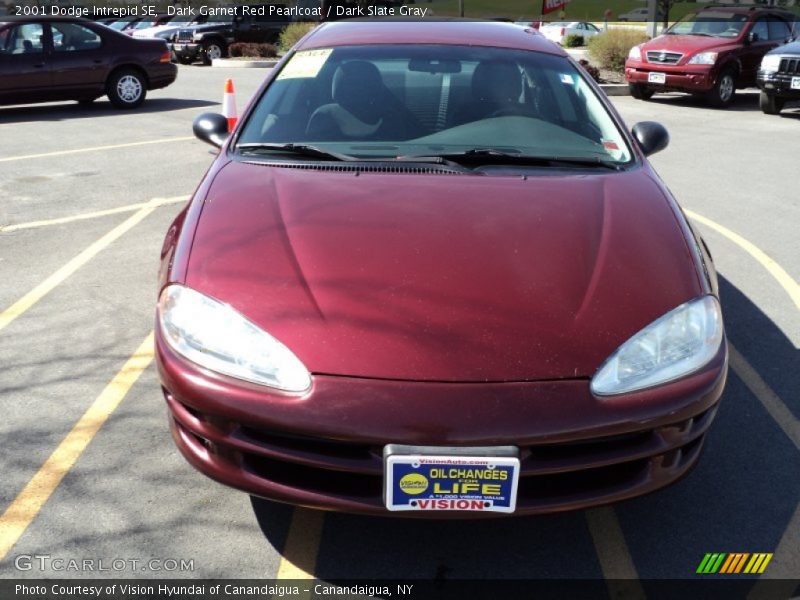 Dark Garnet Red Pearlcoat / Dark Slate Gray 2001 Dodge Intrepid SE