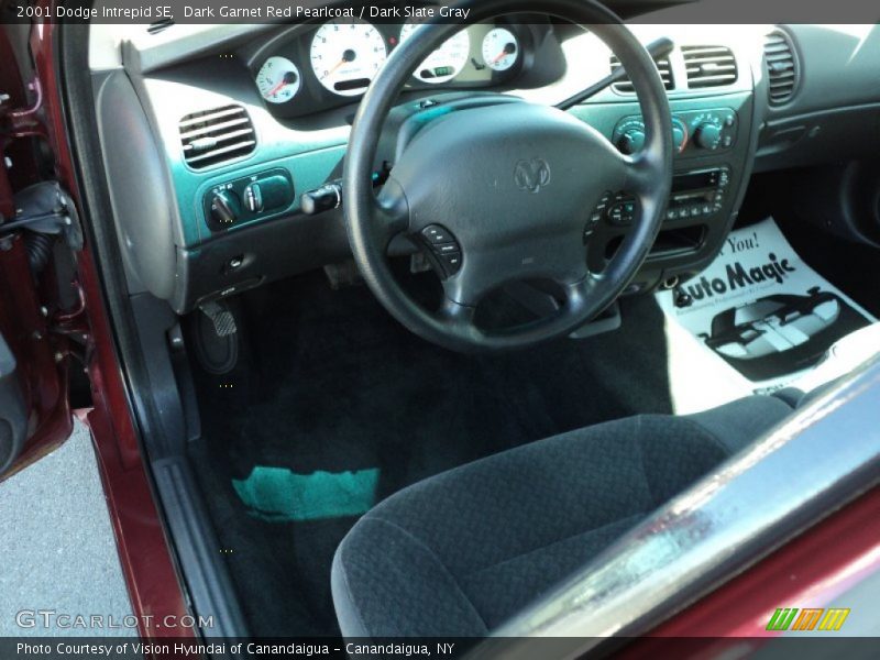 Dark Garnet Red Pearlcoat / Dark Slate Gray 2001 Dodge Intrepid SE