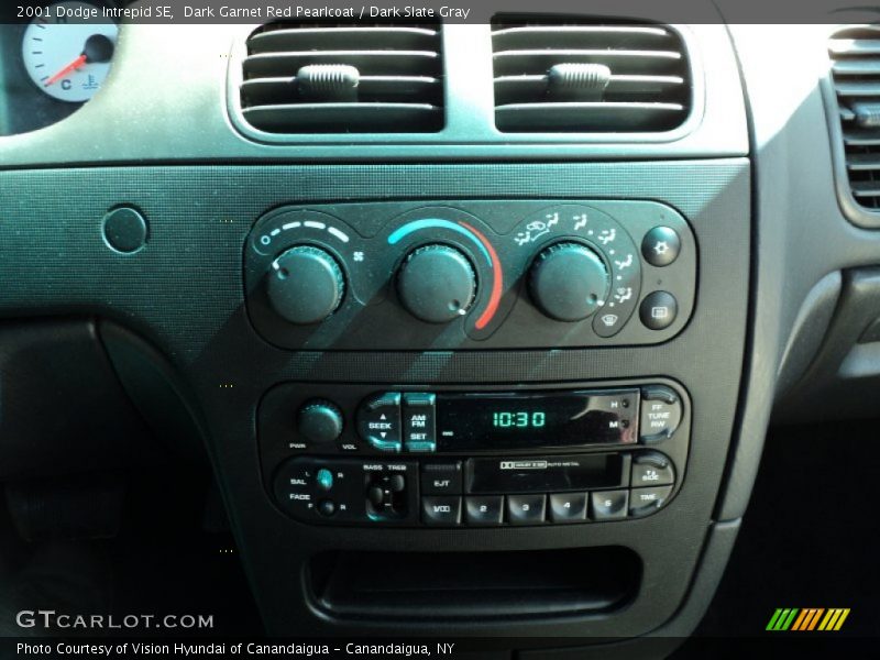 Dark Garnet Red Pearlcoat / Dark Slate Gray 2001 Dodge Intrepid SE