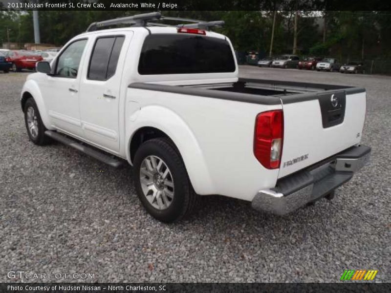 Avalanche White / Beige 2011 Nissan Frontier SL Crew Cab