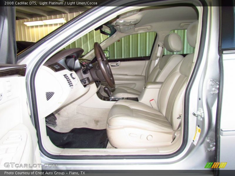Light Platinum / Light Linen/Cocoa 2008 Cadillac DTS
