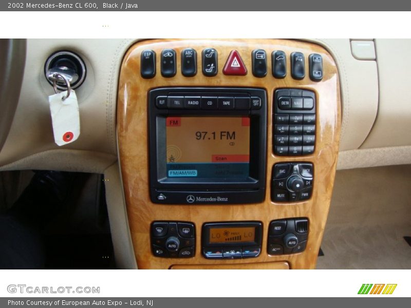 Controls of 2002 CL 600