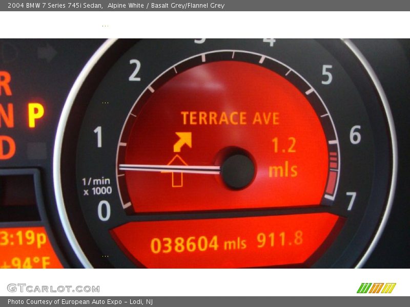 Alpine White / Basalt Grey/Flannel Grey 2004 BMW 7 Series 745i Sedan