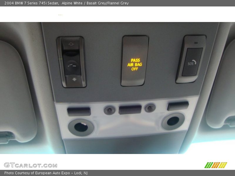 Alpine White / Basalt Grey/Flannel Grey 2004 BMW 7 Series 745i Sedan