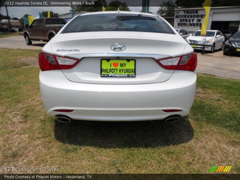 Shimmering White / Black 2012 Hyundai Sonata SE