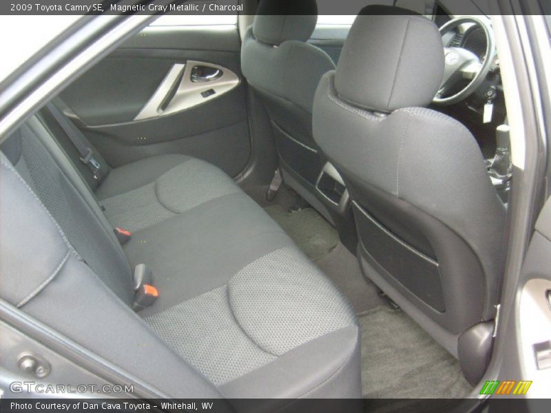 Magnetic Gray Metallic / Charcoal 2009 Toyota Camry SE