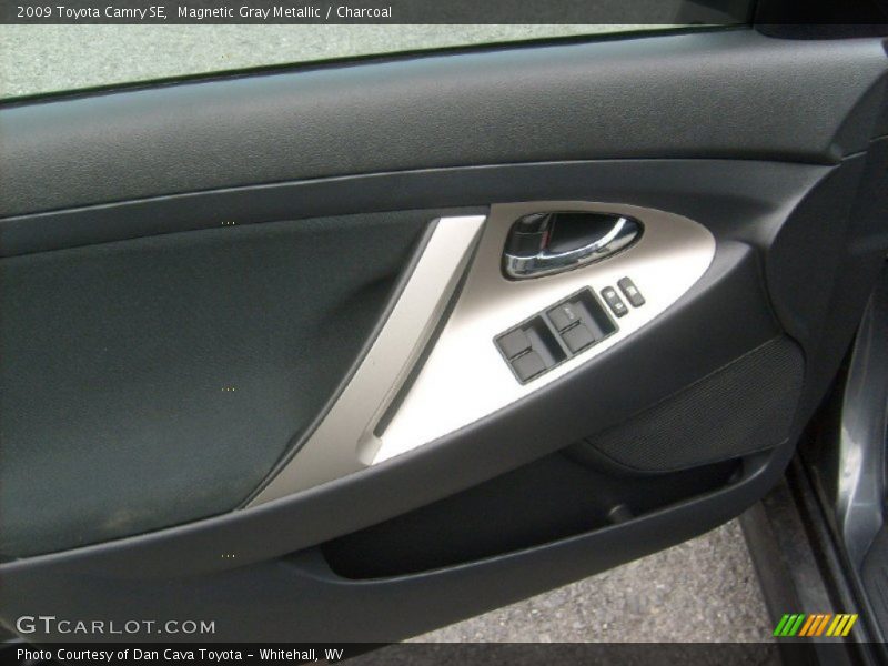 Magnetic Gray Metallic / Charcoal 2009 Toyota Camry SE