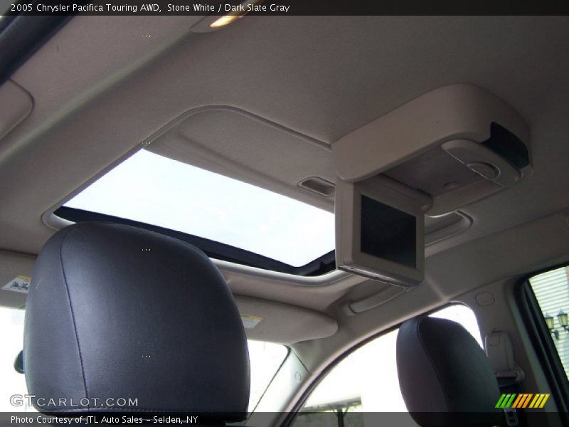 Stone White / Dark Slate Gray 2005 Chrysler Pacifica Touring AWD