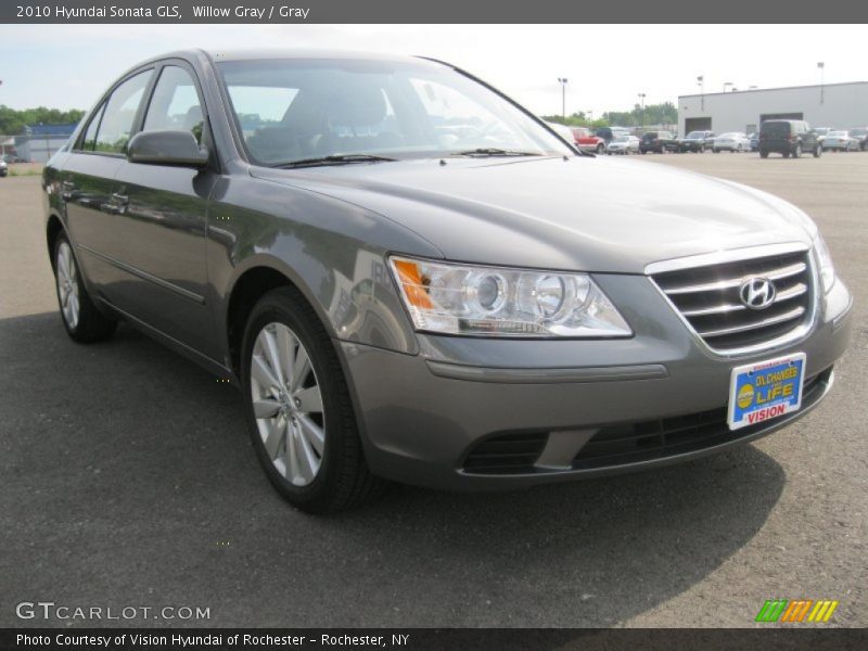 Willow Gray / Gray 2010 Hyundai Sonata GLS